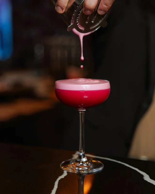Crafted for the city lights. 🌙
Indulge in our latest signature creations at e&o Athens, our rooftop sanctuary. The perfect blend of pan-Asian flavours and iconic scenery awaits.

#eandoAthens #AthensMarriott #RooftopVibes #AthensCocktails