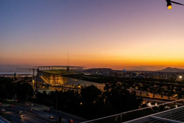 As the sun sets over the city, the evening truly begins. 
Pair panoramic golden hour views with our curated pan-Asian flavours for the ultimate rooftop experience. 

📍 e&o Athens | Athens Marriott Hotel

#eandoAthens #AthensMarriott #GoldenHourAthens #RooftopDining #AthensByNight #SunsetViews #PanAsianGastronomy