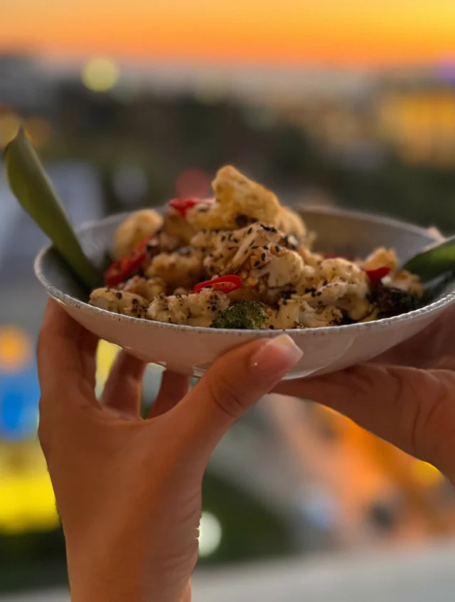 A taste of Athens, framed by the sunset. Reserve your table at +30 210 947 1234 and savour the city from a new perspective.

#eoAthens #AthensMarriott #RooftopDining #AthensSunset #AthensRiviera #CityViews